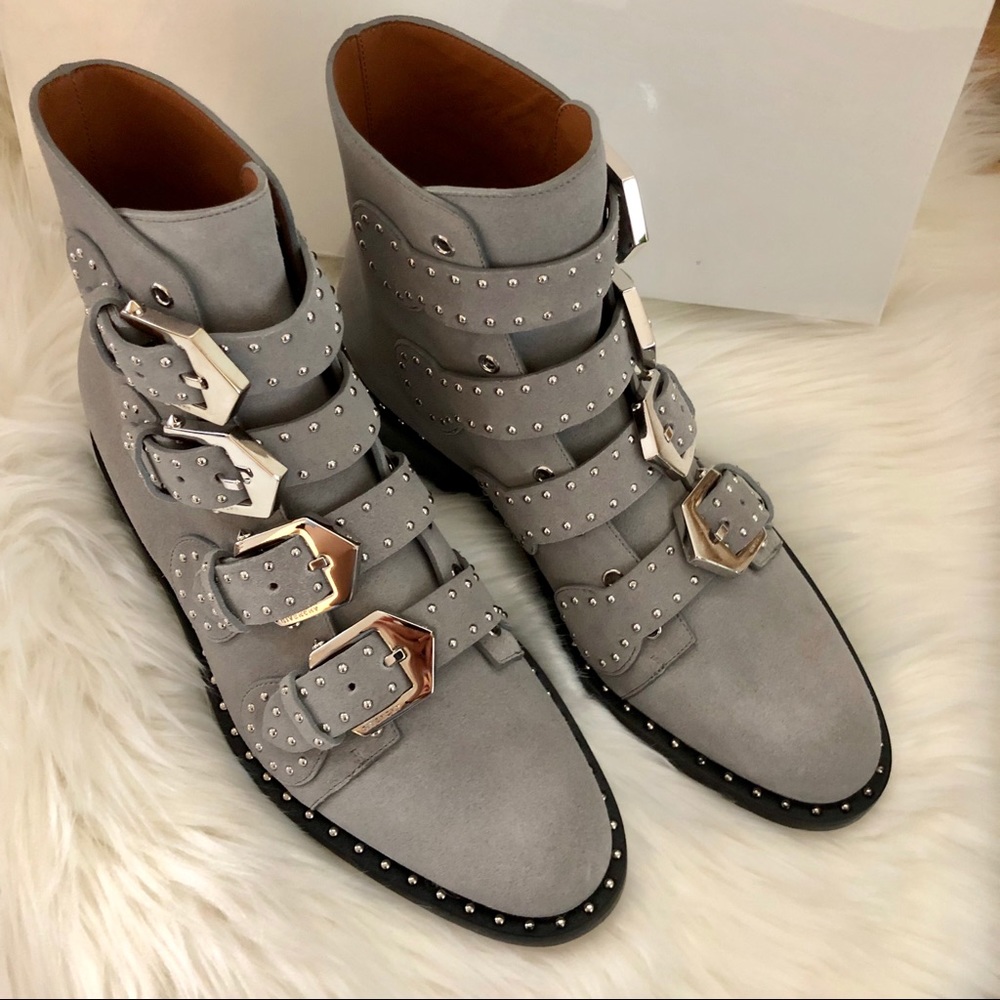 🔥PRICE DROP! Givenchy Prue buckle boots - Picture 2 of 8